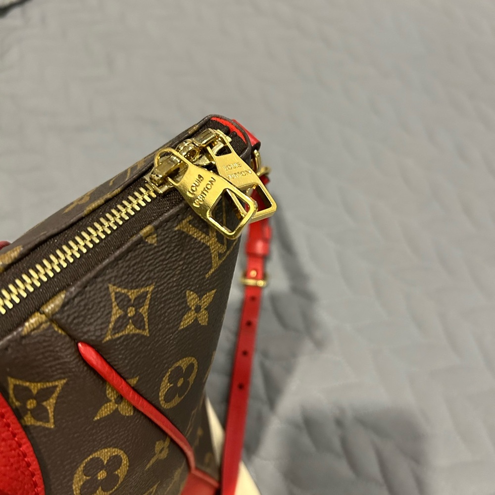 Louis Vuitton Red and Brown Monogram Tote(Estrella new model) - Picture 4 of 16